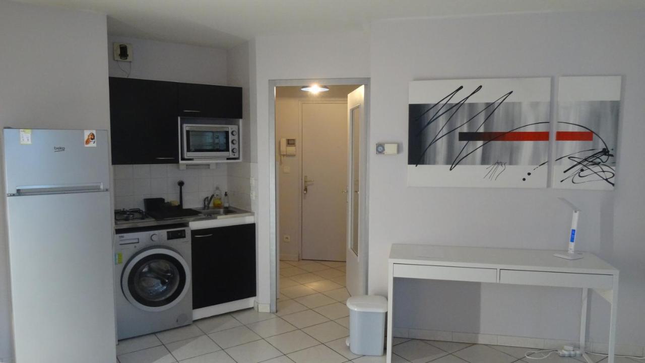 Appart T2 Standing Tout Confort Au Calme - Parking En Option Lyon Dış mekan fotoğraf